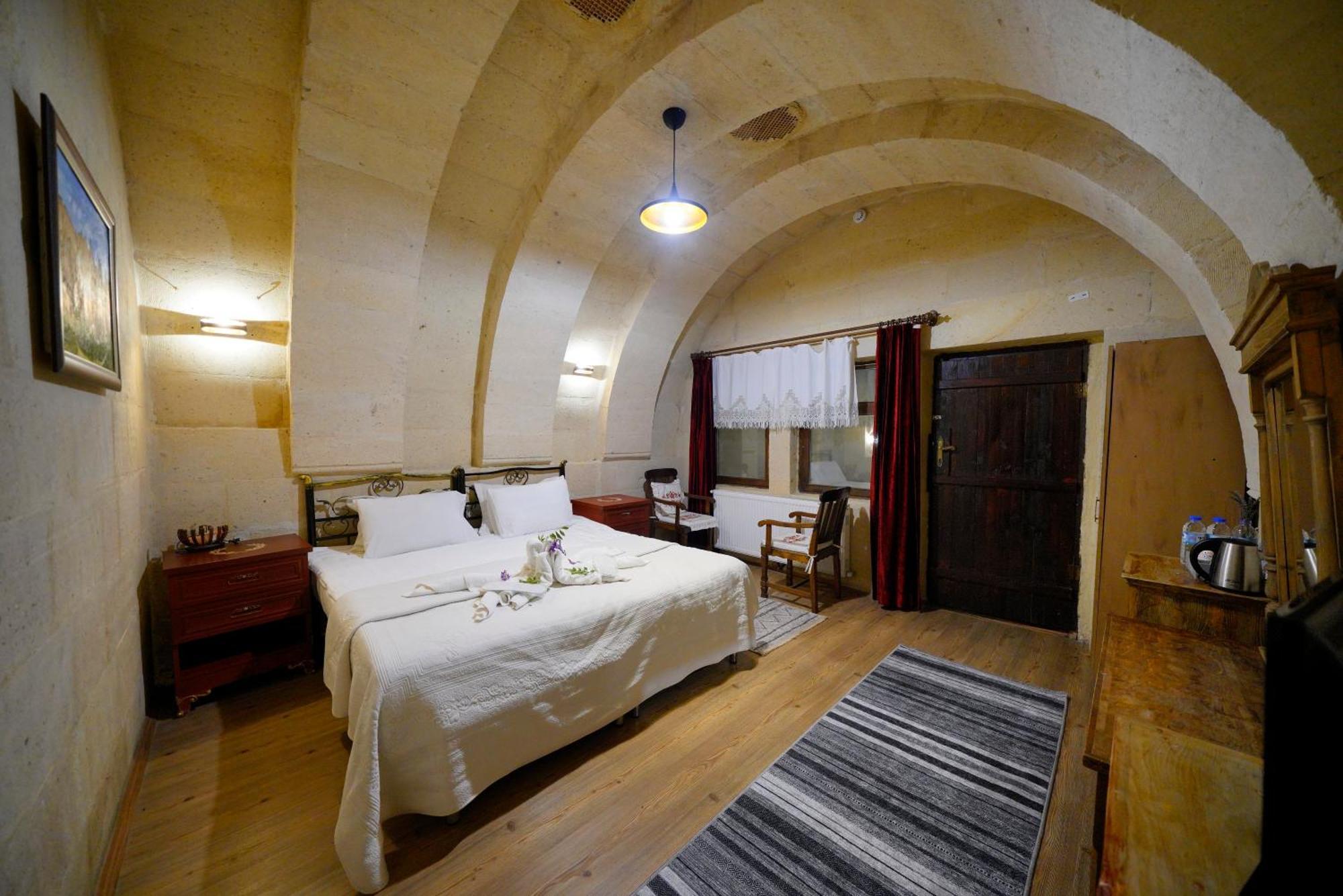 Antik Cave House Hotell Ürgüp Exteriör bild