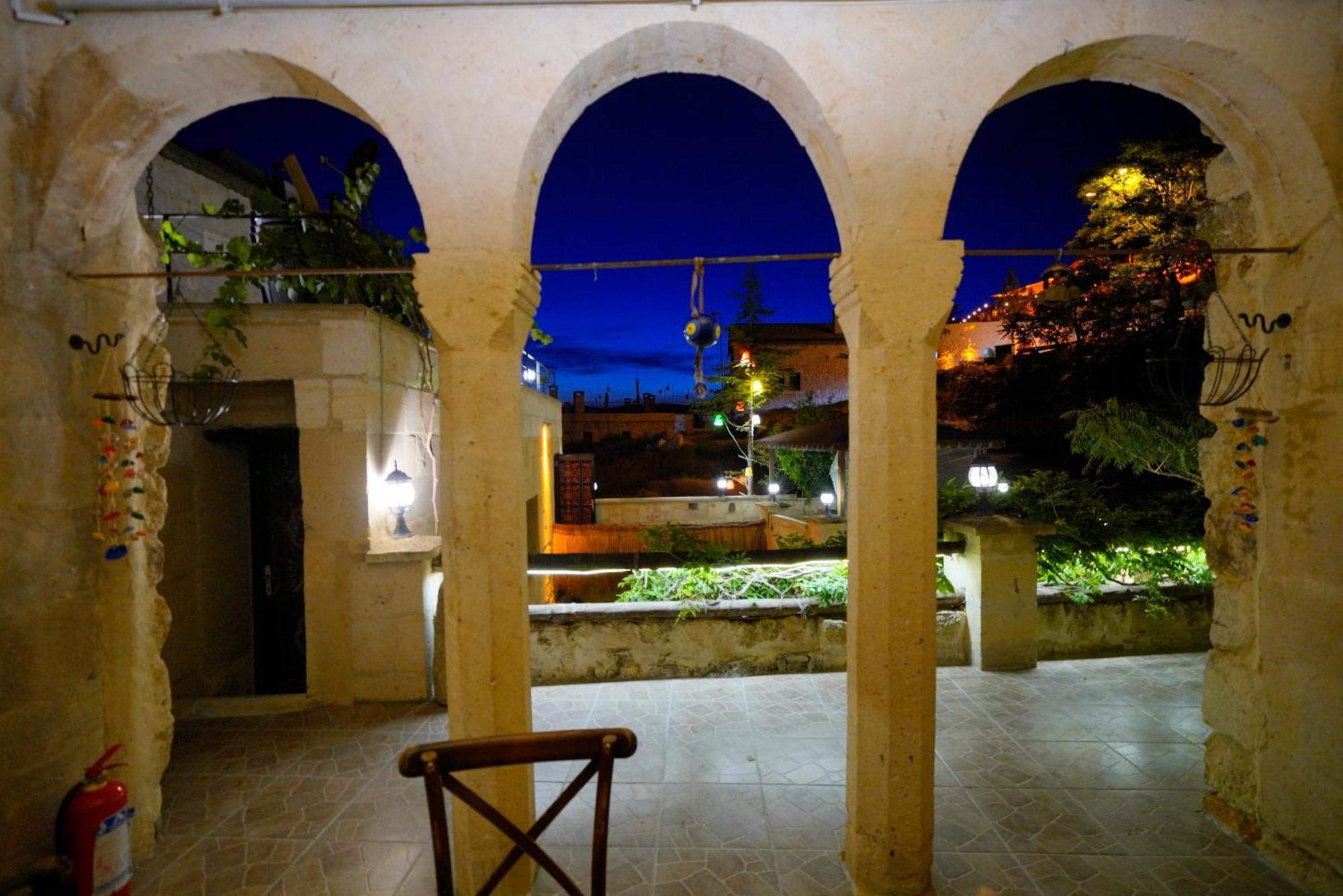 Antik Cave House Hotell Ürgüp Exteriör bild
