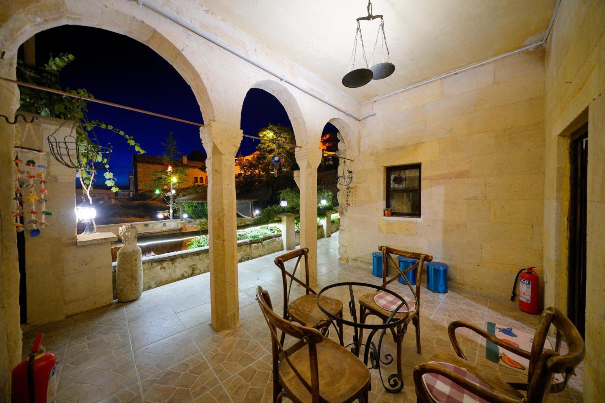 Antik Cave House Hotell Ürgüp Exteriör bild